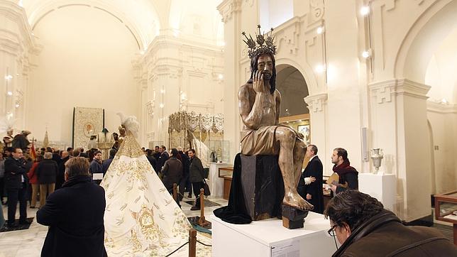 El antiguo Cristo de la Humildad y Paciencia «el Penitas» es una de las piezas de la exposición